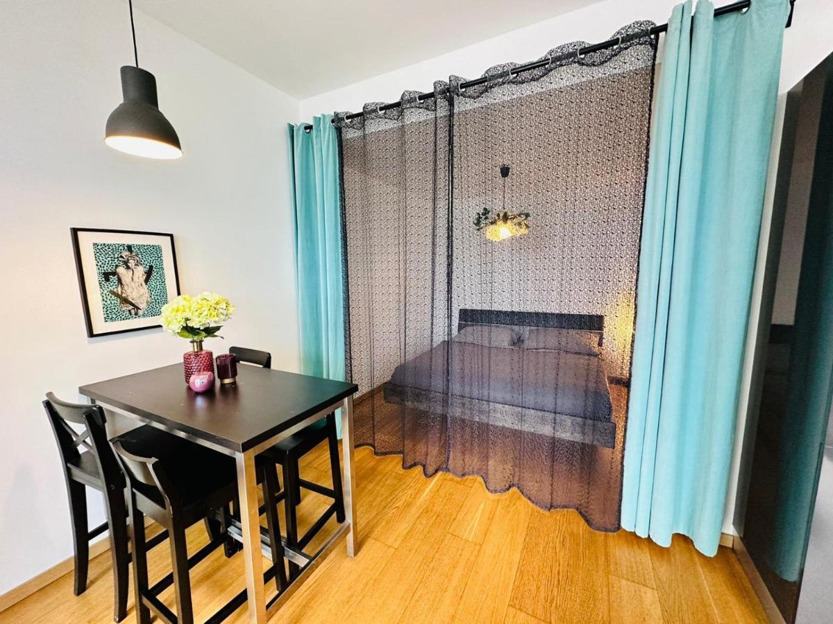 Apartments In Panorama City On 25Th Floor - Amazing View Close To Old Town 브라티슬라바 외부 사진