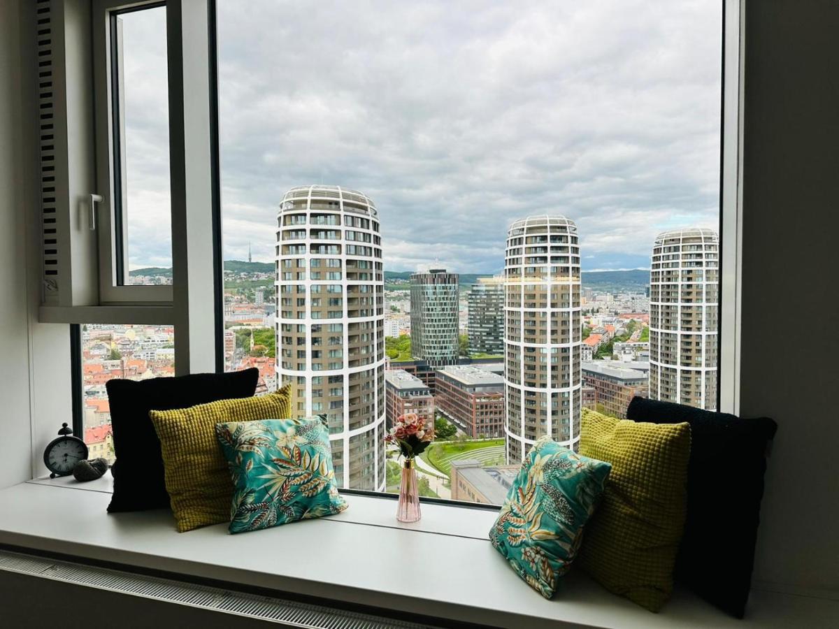 Apartments In Panorama City On 25Th Floor - Amazing View Close To Old Town 브라티슬라바 외부 사진
